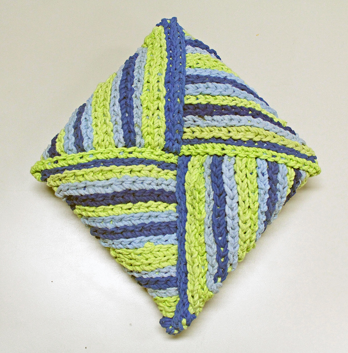 orsos_gyorgyne_ani_1s